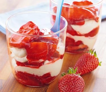 Marinierte Erdbeeren mit Joghurt